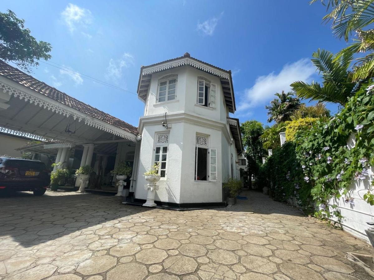 Beverly Villa Dehiwala-Mount Lavinia ภายนอก รูปภาพ