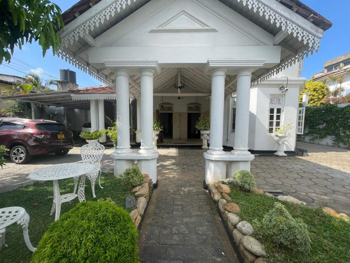 Beverly Villa Dehiwala-Mount Lavinia ภายนอก รูปภาพ